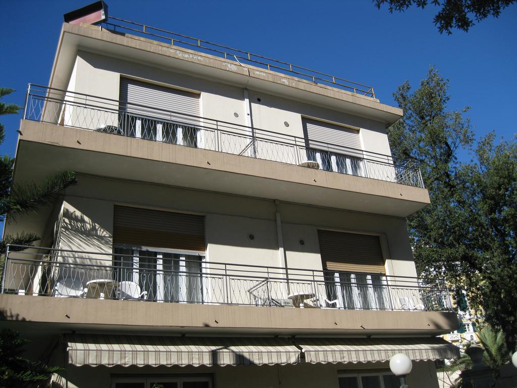 Hotel Acqua Marina Albissola Marina Exterior foto